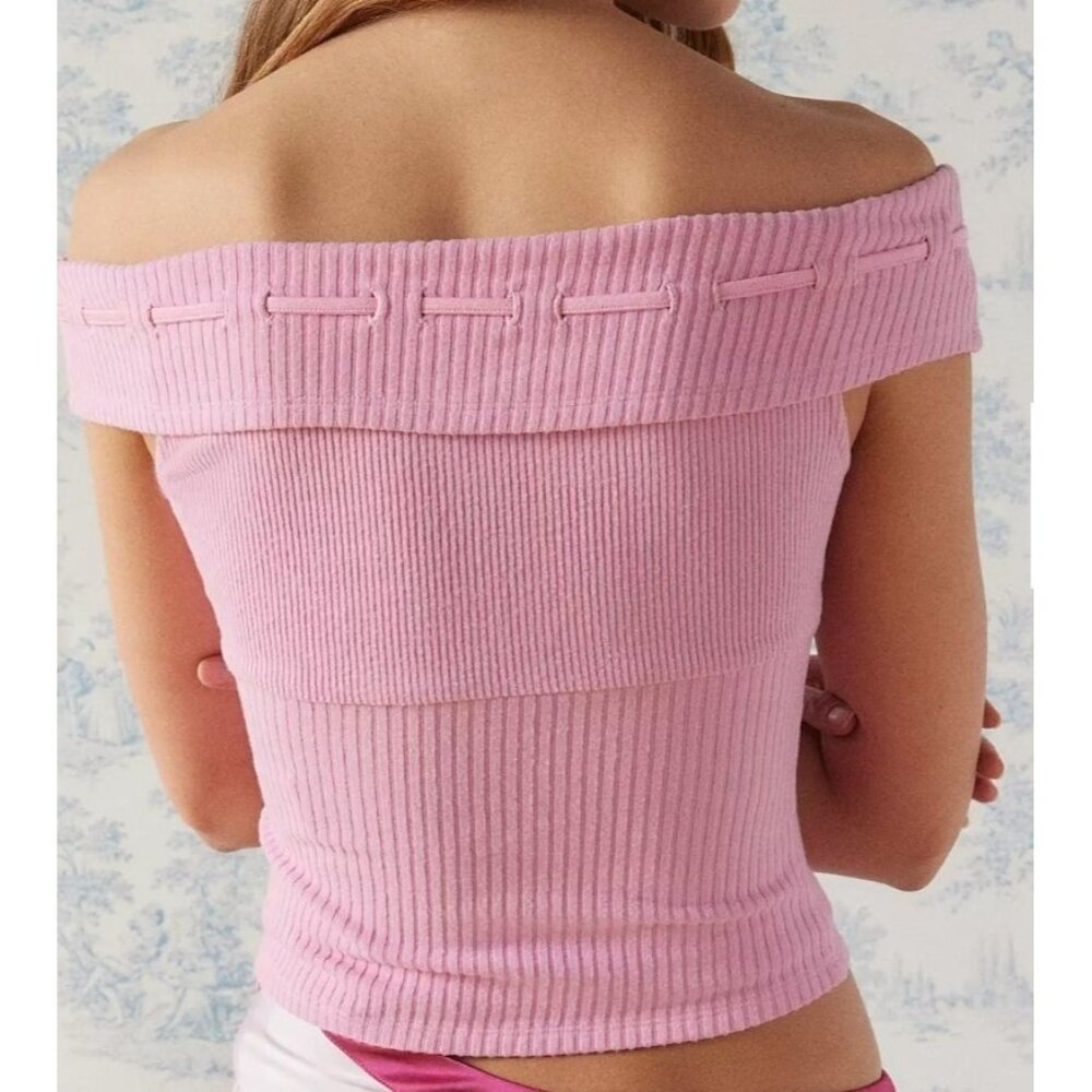 Urban Outfitters Kimchi Blue Natalia Pink Ribbed Off the Shoulder Top Small - Picture 2 of 5